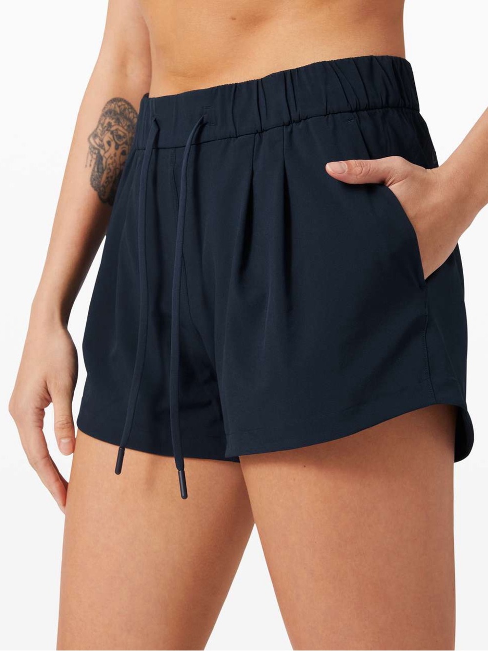 Sz16 Lululemon Stroll at Sundown Short